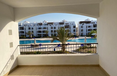 Suez Ski Chalet | Palmera Resort Ain Sokna - Building No# 32 Flat No# 4