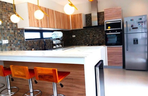 Vacoas-Phoenix Villa | Palms Haven - Mauritius - Luxurious Vacation Home with Spectacular Views