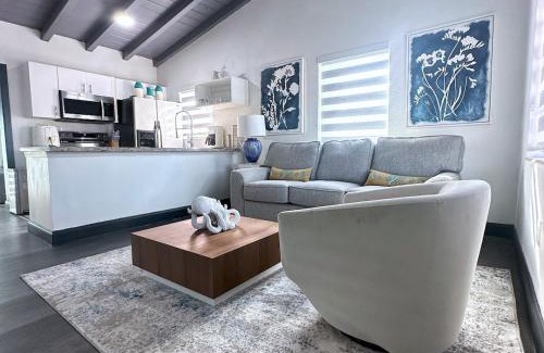Coral Terrace Apartment | Palms Paradise by Coral Gables