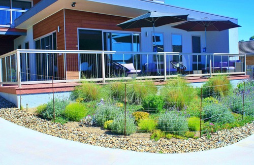 Pambula Beach House | Pambula Beach Holiday Retreat - 2 Queen bedrooms, 12pm checkout