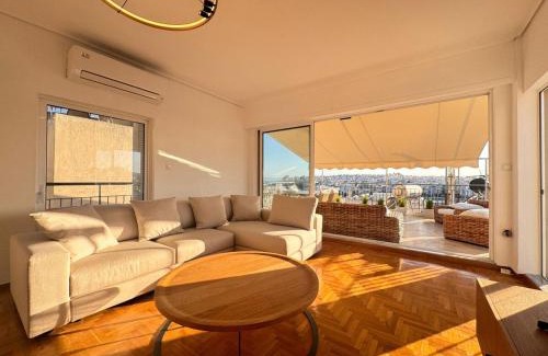 Pasalimani Apartment | Pame Rentals - Terrace Dreams with Pasalimani View