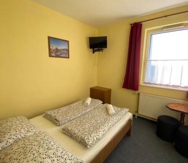 Szekesfehervar Bed & Breakfast | Panama Motel