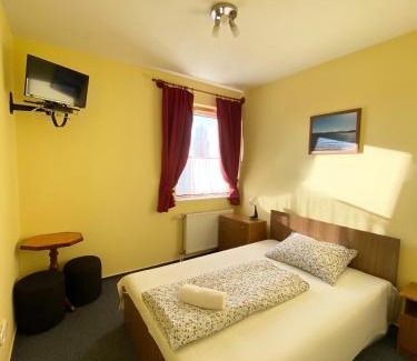 Szekesfehervar Bed & Breakfast | Panama Motel