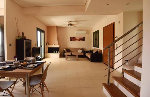 Lepreo Apartment | Panelma Villa Tranquil Coastal Retreat in Zacharo