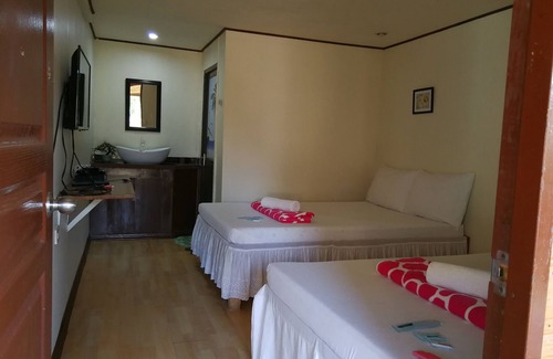 Caramoan Hotel | Paniman Bay lodge