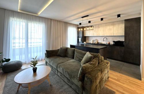 Rzeszow Apartment | Panorama Capital SkyRiver Residence