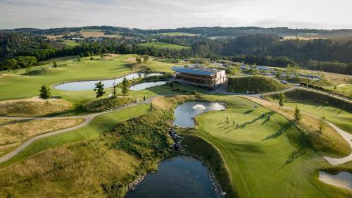 Kacov Resort | Panorama Golf Resort