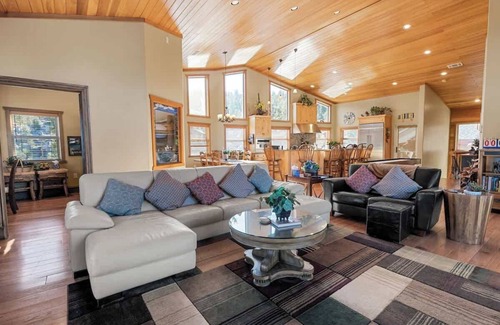 Boulder Bay House | Panorama Peninsula Lakefront