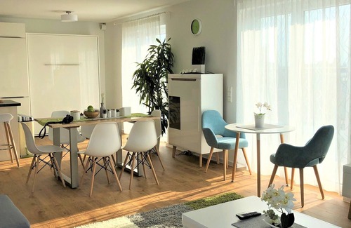 Frankenthal Apartment | Panorama Penthouse Whirlpool Apartment, 6 persons, barrier-free, SmartTv, WLAN
