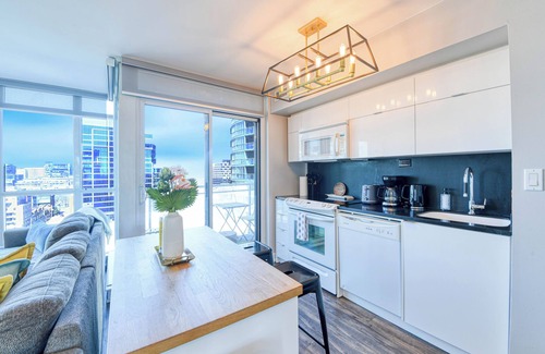 CityPlace Hotel | Panorama Suites-Fort York