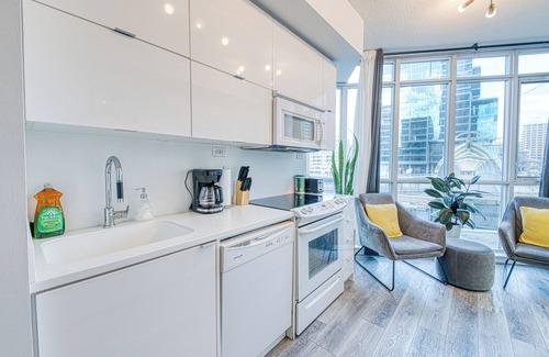 CityPlace Hotel | Panorama Suites-Fort York