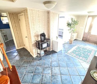 Watchung House | Panoramic Lakeview Suite Ultimate Comfort and Serenity