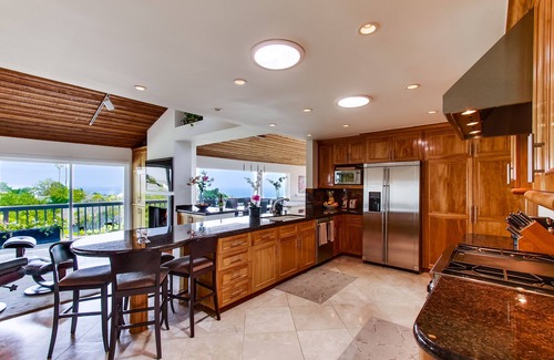 La Jolla Mesa House | Panoramic Ocean, Bay and City View with Garden!