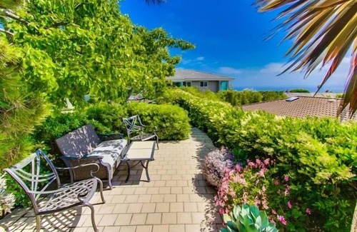 La Jolla Mesa House | Panoramic Ocean, Bay and City View with Garden!