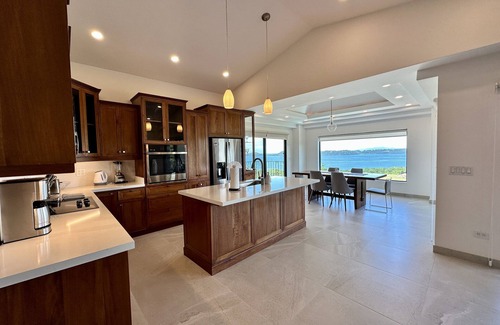 Panama Beach Apartment | Panoramic ocean view luxury condo