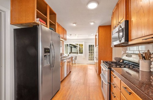Sunset Cliffs House | Panoramic ocean views quiet 3 bedroom