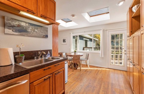 Sunset Cliffs House | Panoramic ocean views quiet 3 bedroom