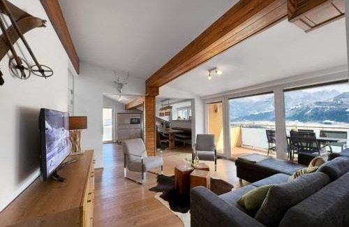 Piesendorf Apartment | Panoramic Penthouse 10 min to Zell am See & Kaprun