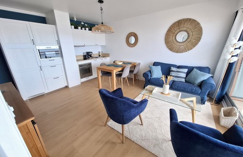 Agon-Coutainville Apartment | PANORAMIC SEA VIEW MAGNIFICENT BRIGHT COMFORTABLE 3* APARTMENT BEAUTIFUL TERRACE