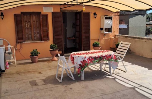 Monterotondo Apartment | Panoramic terrace "FiorePelli"