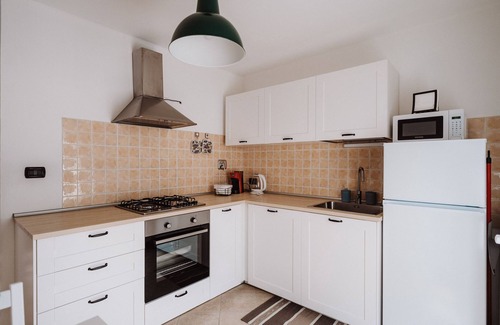 Roure Apartment | Panoramic views and Alpine comfort for couples or small groups