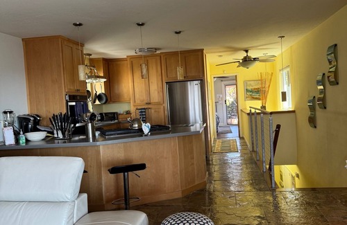 Bay Park House | Panoramic views of Mission Bay - now with AC, Jacuzzi & updated master bath