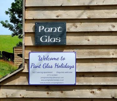 Llanbrynmair House | Pant Glas Barn