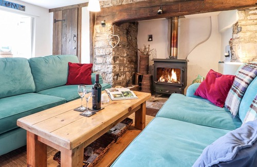 Llanbrynmair House | PANT Y CRWYNI, pet friendly, character holiday cottage in Carno