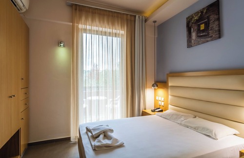 Violi Charaki Hotel | Pantheon Hotel