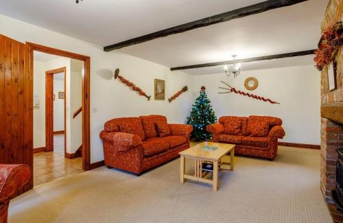 Runcton Holme House | Pantiles Barn - E3866