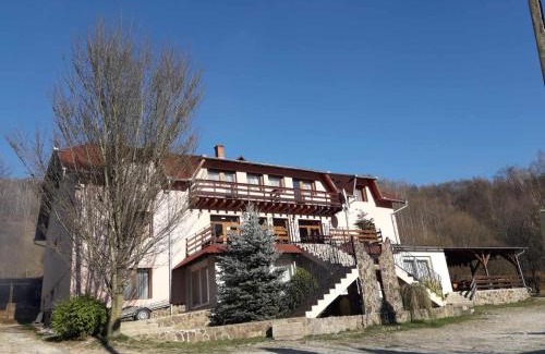 Pietroasa Bed & Breakfast | Panzio Anett