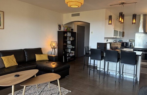 Solenzara Apartment | PAOLINA- SEA VIEW- BEACH AND SHOPS ON FOOT