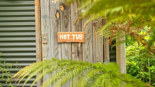 Barrytown House | Paparoa Beach Hideaway with Hot Tub
