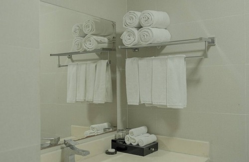 Hoang Hoa Hotel | Paracel Resort Hai Tien