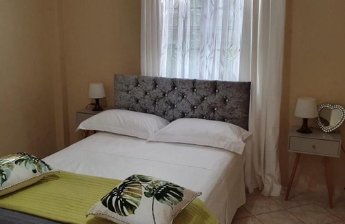 Vieux Fort Quarter House | Paradise Apartment, Black Bay