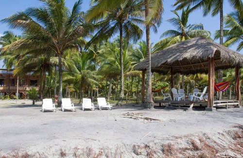 Mompiche House | Paradise Beachfront House, 5-bedroom, hut and beach beds in Isla Portete