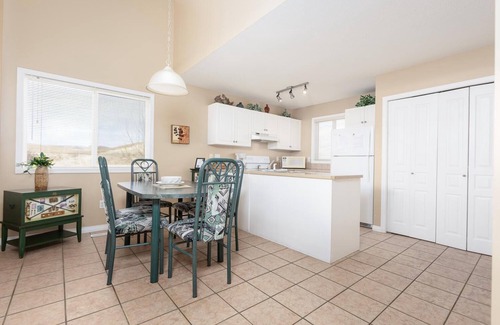 Lethbridge Condo | Paradise Canyon Golf Resort - Luxury Condo U407