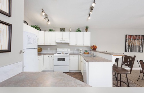 Lethbridge Condo | Paradise Canyon Golf Resort
