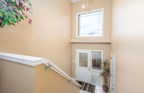 Lethbridge Apartment | Paradise Canyon Golf Resort - Luxury Condo U407