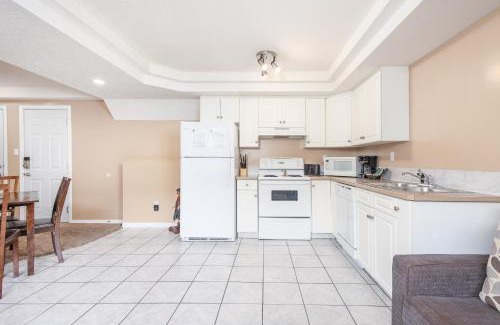 Lethbridge Apartment | Paradise Canyon Golf Resort - Luxury Condo M407