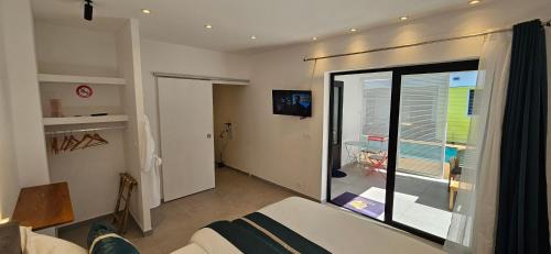 Saint-Pierre Apartment | Paradise City Break