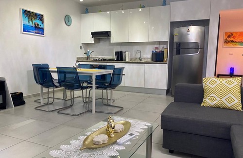 Dominicus Condo | Paradise Found - beautiful, clean, modern condo 12min walk to the beach