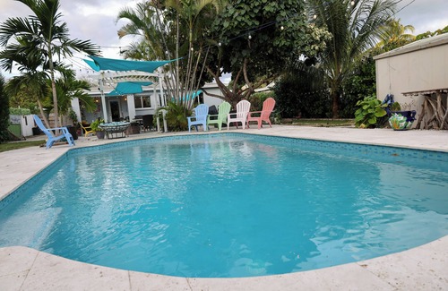 Highland Garden House | Paradise Hollywood Gardens
