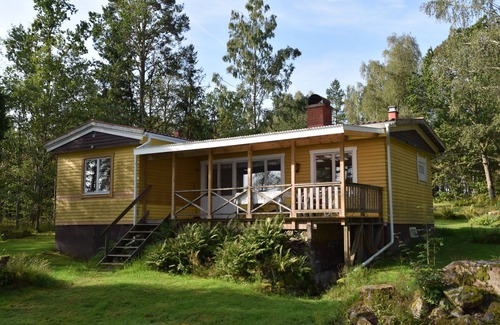 Sjuhult House | Paradise home by a lake, for anglers, canoeists, hikers and cyclists