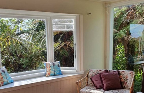 Paparoa National Park House | Paradise House with amazing sea views