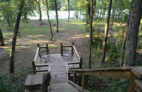 Wilburn Cabin | Paradise on the Little Red River and prime trout fishing!