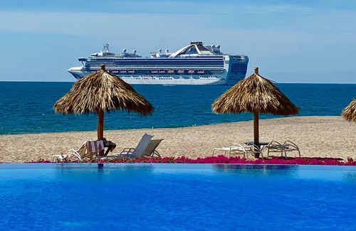 Puerto Vallarta Resort | PARADISE ๐ด SHANGRI-LA โฑ๏ธ OCEAN-BAY-BEACH - 3 BDR - 3 BA - LUXURY CONDOn
