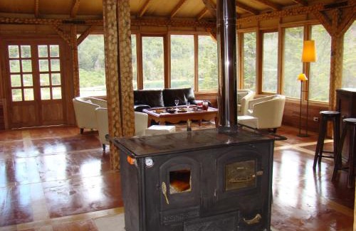Luis Soto Cabin | Parador Austral Lodge