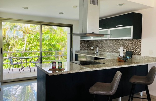 Villa Juarez Condo | Paraiso304; Entire Luxury Condo 3 minute walk from the beach
