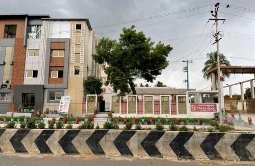 Gudiyatham Hotel | Paras Mahal